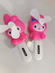 Ручной вентилятор-игрушка розовый зайчик. Летние игры